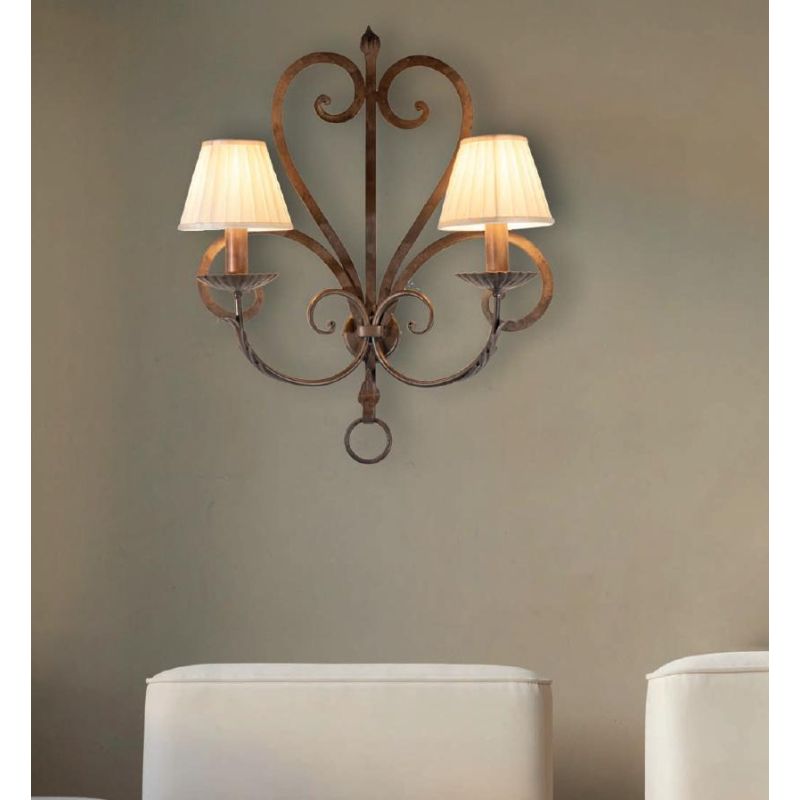 APPLIQUE 2 LUCI IN FERRO BATTUTO FINITURA OTTONE ANTICATO CON PARALUMI MADE IN ITALY IMAS FIRENZE RUSTICA