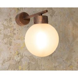 APPLIQUE IN OTTONE INVECCHIATO CON SFERA IN VETRO PIREX BIANCO RUSTICA MADE IN ITALY DELLA IMAS 2