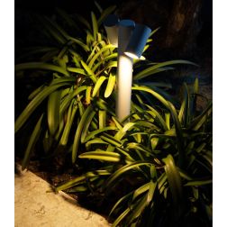 PALO DA GIARDINO IN ALLUMINIO CON 2 LUCI ORIENTABILI MARRONE O ANTRACITE IP65 LAMPADINE 2XGU10 MODERNO 2