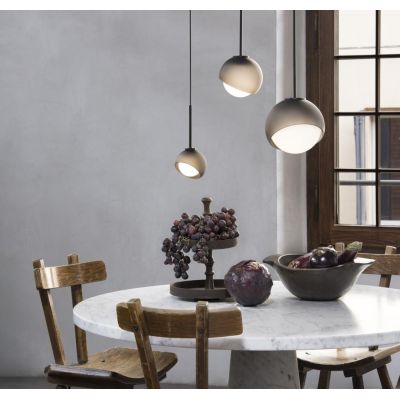 SOSPENSIONE SINGOLA A SFERA 3 MISURE IN METALLO NERO E OTTONE LAMPADINA ATTACCO E27 DESIGN MODERNO