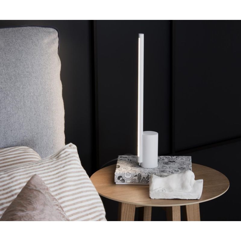 LAMPADA DA TAVOLO IN METALLO BIANCO O NERO CON BASE ROTONDA LED 12W LUCE 3000K DIMMERABILE