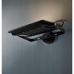 PRATICA 30 APPLIQUE MINIMAL INDUSTRIAL BIANCO O NERO DI ILLUMINANDO Illuminando - Cristalensi Shop Online 2