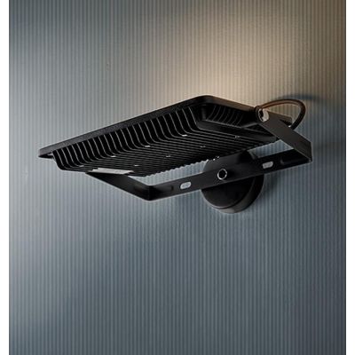 PRATICA 30 APPLIQUE MINIMAL INDUSTRIAL BIANCO O NERO DI ILLUMINANDO Illuminando - Cristalensi Shop Online