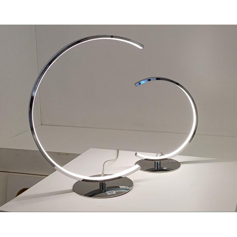NEBULA LAMPADA DA TAVOLO A SEMICERCHIO IN METALLO CROMATO 2 MISURE LED INTEGRATO LUCE 3000K