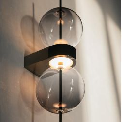 DOUBLE MOON APPLIQUE 2 LUCI CON SFERE FUME E BASE MAGNETICA NERA LED 8W LUCE 3000K DESIGN MODERNO 2