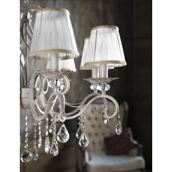 GRACE LAMPADARIO A BRACCI CLASSICO 8 LUCI IN METALLO BIANCO ANTICATO CON PARALUMI IN TESSUTO PLISSE BIANCO 2