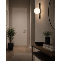APPLIQUE IN METALLO NERO E ORO CON SFERA BIANCA IN VETRO LAMPADINA ATTACCO E14 DESIGN MODERNO