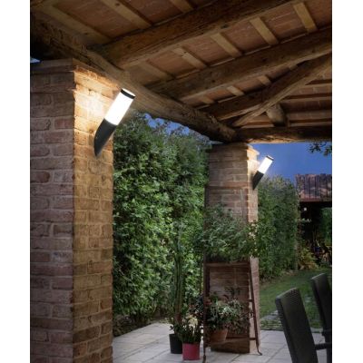 TOKYO APPLIQUE TUBOLARE INCLINATA DA ESTERNO IP44 IN ACCIAIO INOX 4 COLORI LAMPADINA ATTACCO E27 MODERNA