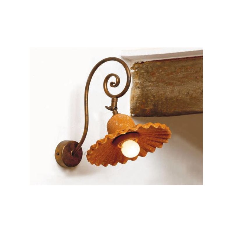 APPLIQUE RUSTICA IN TERRACOTTA E FERRO FORGIATO A MANO IN ITALIA CON SNODO DELLA IMAS IMAS - Cristalensi Shop Online