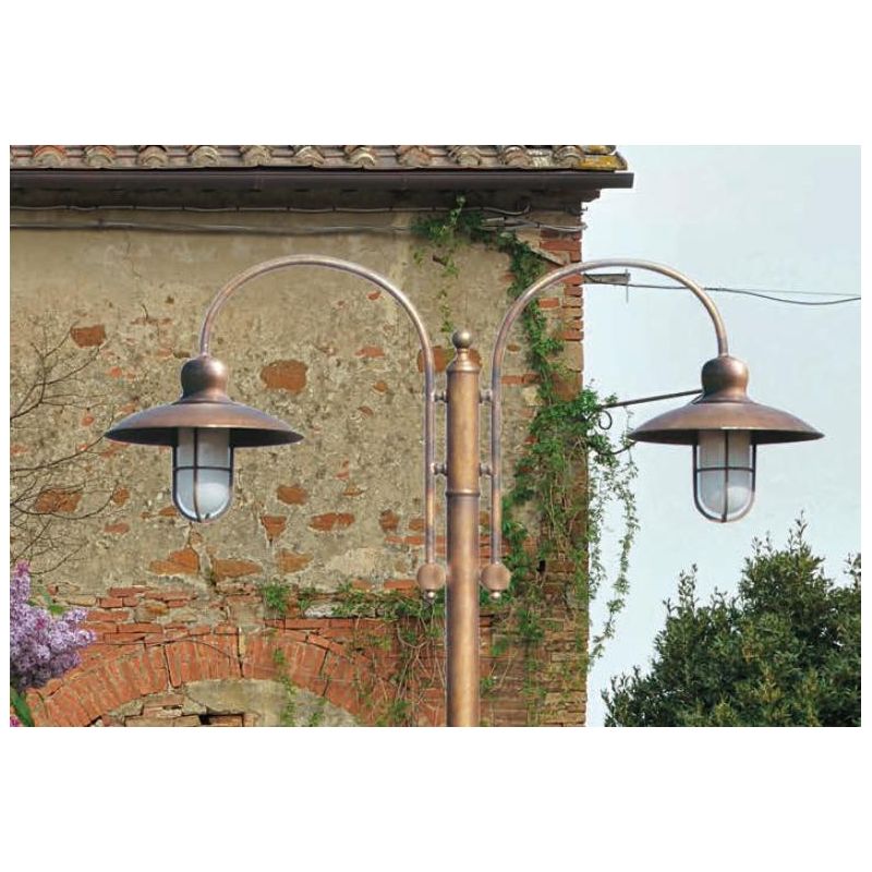 LAMPIONE DA ESTERNO A 2 LUCI IN OTTONE INVECCHIATO H250 MADE IN ITALY DELLA IMAS IMAS - Cristalensi Shop Online