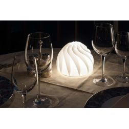 ROSE PICCOLA LAMPADA DA TAVOLO DA ESTERNI IP67 IN POLILUX BIANCO DESIGN MODERNO DI LINEA ZERO Linea Zero - Cristalensi Shop Onli