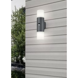 HOOSIC APPLIQUE CON SENSORE DI MOVIMENTO 2 LUCI DA ESTERNI IP44 ANTRACITE ATTACCO 2XE27 MODERNO TRIO LIGHTING - Cristalensi Shop 2