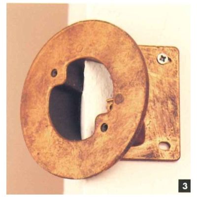 ANGOLARE PER ESTERNO IN FUSIONE DI ALLUMINIO VERNICIATO IN TRE COLORI CRISTALENSI OTTONE - Cristalensi Shop Online