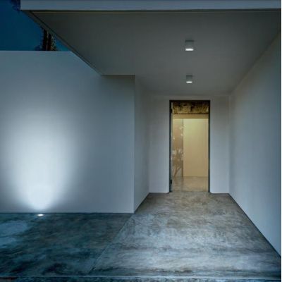 575 576 PICCOLA PLAFONIERA A CUBO PER ESTERNI IP54 BIANCO O ANTRACITE ATTACCO GU10 MODERNA ISYLUCE - Cristalensi Shop Online