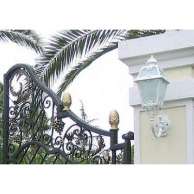 53110 LAMPADA DA PARETE PER ESTERNI IP23 COLORE BIANCO O NERO CON DIFFUSORE IN VETRO MADE IN ITALY Surya - Cristalensi Shop Onli