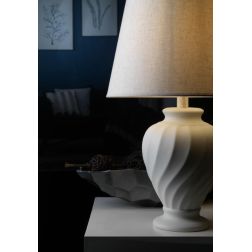 LAMPADA DA TAVOLO CLASSICA H40 IN CERAMICA BIANCA CON PARALUME IN TESSUTO COLORE SABBIA CRISTALENSI LIGHT - Cristalensi Shop Onl 2