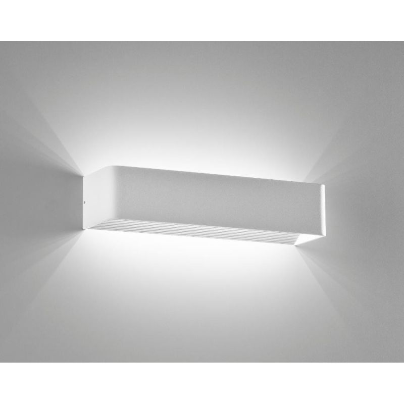 906 CUBO GRANDE IN ALLUMINIO VERNICIATO DI BIANCO A LED INTEGRATO DA 12W ISYLUCE - Cristalensi Shop Online