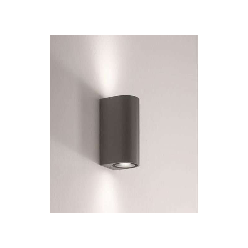 PIANOSA APPLIQUE DA ESTERNO IP54 IN ALLUMINIO BIANCO O ANTRACITE LED SOSTITUIBILE ISYLUCE - Cristalensi Shop Online