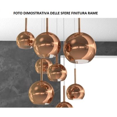 FUTURE SOSPENSIONE IN METALLO FINITURA OTTONE CON 7 DIFFUSORI A SFERA REALIZZATI IN VETRO COLORATO Top Light Illuminazione - Cri