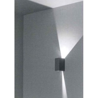 WIN LED 3X2W LAMPADA DA PARETE FASCIO REGOLABILE IP54 TRE COLORI Pan International - Cristalensi Shop Online