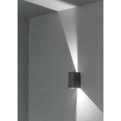 WIN LED 3X2W LAMPADA DA PARETE FASCIO REGOLABILE IP54 TRE COLORI Pan International - Cristalensi Shop Online