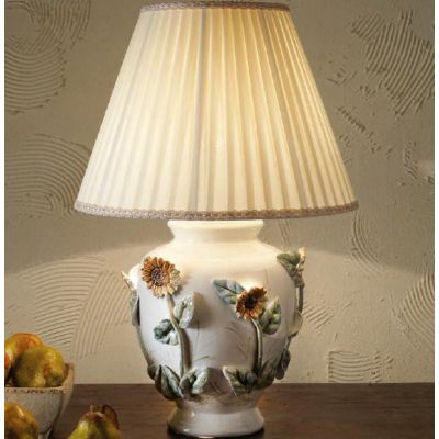 LAMPADA DA TAVOLO CON PARALUME PLISSE E DECORI A RILIEVO SU TERRACOTTA MADE IN ITALY DELLA IMAS IMAS - Cristalensi Shop Online