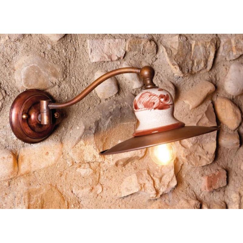 APPLIQUE RUSTICA IN OTTONE INVECCHIATO CON PARTICOLARI IN CERAMICA DELLA IMAS IMAS - Cristalensi Shop Online