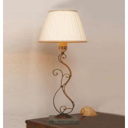 LAMPADA DA TAVOLO IN STILE RUSTICO IN FERRO FORGIATO A MANO CON PARALUME MADE IN ITALY DELLA IMAS IMAS - Cristalensi Shop Online 2