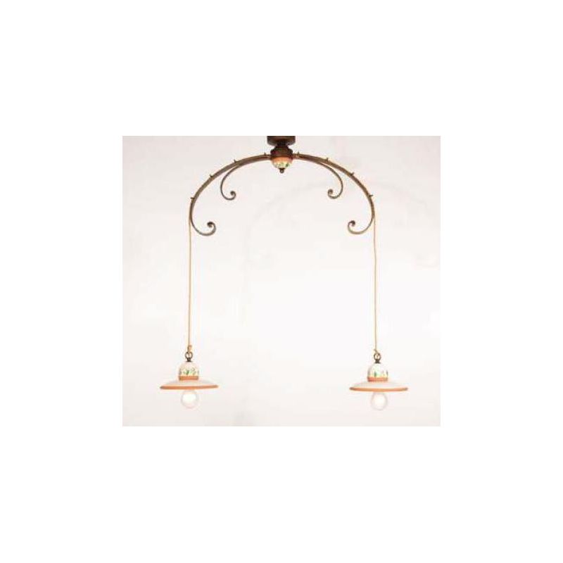 SOSPENSIONE AD ARCO A 2 LUCI IN FERRO BATTUTO CON PIATTI IN CERAMICA DECORATA MADE IN ITALY IMAS - Cristalensi Shop Online