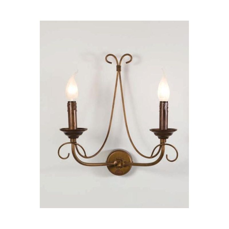 LAMPADA DA PARETE CLASSICA 2 LUCI IN FERRO BATTUTO E OTTONE MADE IN ITALY DELLA IMAS IMAS - Cristalensi Shop Online