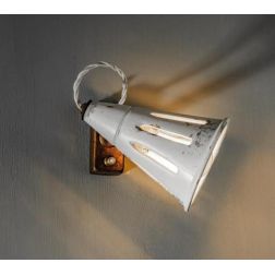 SPOT IN STILE VINTAGE IN CERAMICA E OTTONE CON ACCENSIONE A PULSANTE DELLA IMAS IMAS - Cristalensi Shop Online 2