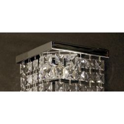 LIU APPLIQUE PARETE DI FORMA TRIANGOLARE CON CRISTALLI QUADRATI CRISTALENSI OTTONE - Cristalensi Shop Online 2