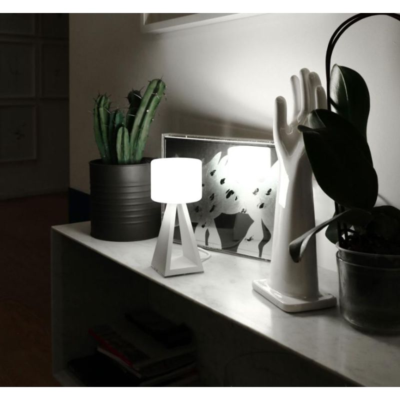 PUP GLASS LAMPADA DA TAVOLO LED 11W LUCE 3000K DIMMERABILE IN ALLUMINIO BIANCO MODERNA Vivida International - Cristalensi Shop O