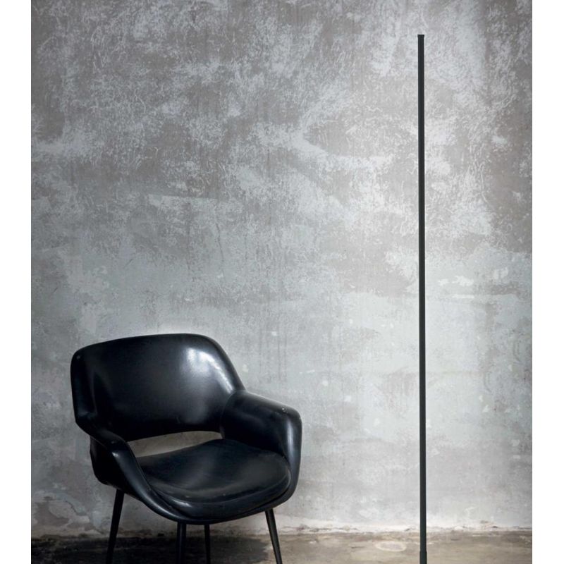 LAMPADA DA TERRA LINEARE H146 MODERNA IN METALLO NERO O BIANCO CON LED 17W LUCE 3000K CRISTALENSI - Cristalensi Shop Online