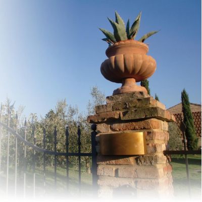 GORGONA APPLIQUE PER ESTERNO FASCIA OTTONE IP66 LUCE SOPRA SOTTO CRISTALENSI OTTONE - Cristalensi Shop Online