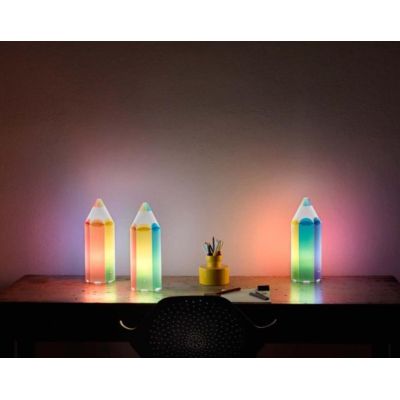 PIN PEN LAMPADA DA TAVOLO A MATITA IN POLILUX PER LE CAMERETTE DEI BIMBI DI LINEA ZERO Linea Zero - Cristalensi Shop Online