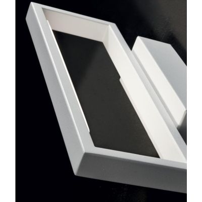 FILO GRANDE APPLIQUE LED 12W LUCE INDIRETTA MONTATURA BIANCA MODERNO DI ILLUMINANDO Illuminando - Cristalensi Shop Online