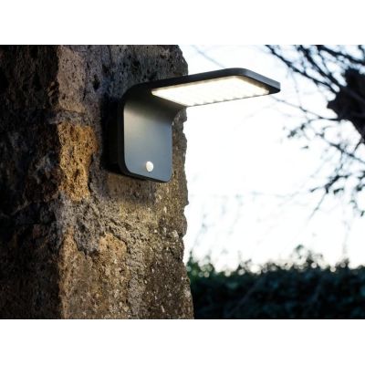 STREET APPLIQUE AD ENERGIA SOLARE IP54 SENSORE DI MOVIMENTO E CREPUSCOLARE LED 3W NERO DI SOVIL Sovil - Cristalensi Shop Online