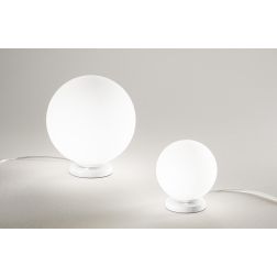POTIRI LAMPADA DA TAVOLO IN VETRO BIANCO SATINATO CON SFERA DIAMETRO CM 15 O CM 25 MODERNA AFFRALUX - Cristalensi Shop Online