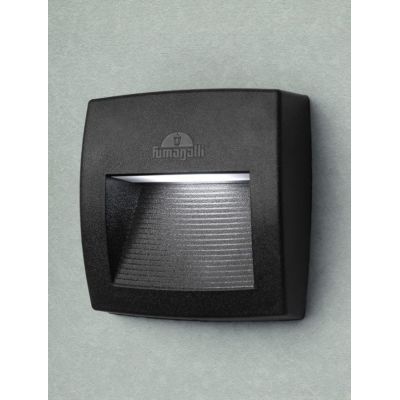 LORENZA 150 SEGNAPASSO APPLIQUE IP55 IN RESINA BIANCA,GRIGIA O NERA MADE IN ITALY FUMAGALLI MODERNO DARK LIGHT - Cristalensi Sho