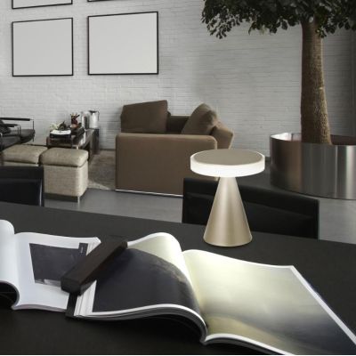 3386-34 NEUTRA LAMPADA DA TAVOLO PICCOLA PIRAMIDALE IN METALLO A LED 4 COLORI DI FABAS LUCE Fabas Luce - Cristalensi Shop Online