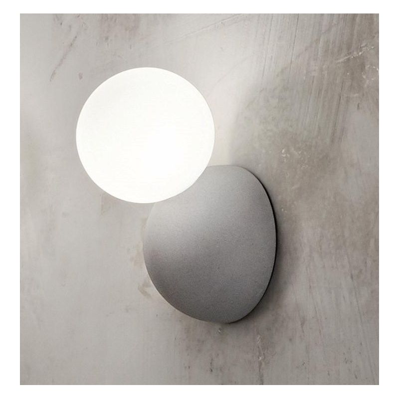 ROCK APPLIQUE CON PICCOLO DIFFUSORE A SFERA IN VETRO SATINATO BIANCO E BASE IN CEMENTO 3 COL ONDALUCE CICIRIELLO - Cristalensi S