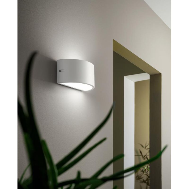 LINUS LAMPADA DA PARETE PER ESTERNI IP44 NERO BIANCO ARGENTO MODERNA ED ECONOMICA DI CICIRIELLO ONDALUCE CICIRIELLO - Cristalens
