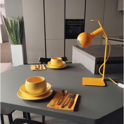 KOSO LUCIA LAMPADA DA TAVOLO MODERNA CON PORTALAMPADA MAGNETICO METALLO 8 COLORI LAMPADINA 7W LED INCLUSA Filotto News - Cristal