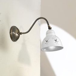 2235.A LAMPADA DA PARETE IN OTTONE CON DIFFUSORE IN TERRACOTTA BIANCA TRAFORATA MADE IN ITALY RUSTICA CRISTALENSI CERAMICA - Cri 2