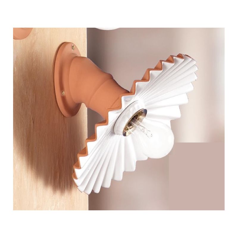 2022.1 APPLIQUE RUSTICA D28 CM IN TERRACOTTA CON PIATTO PLISSE DECORATO DI BIANCO MADE IN ITALY CRISTALENSI CERAMICA - Cristalen