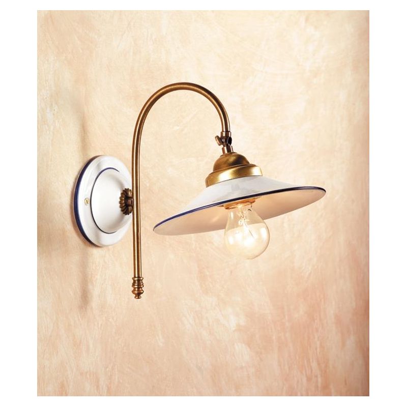 2048.4 LAMPADA DA PARETE IN OTTONE CON PIATTO LISCIO IN TERRACOTTA BIANCA LUCIDA DECORATA D21 CM MADE IN ITALY CRISTALENSI CERAM