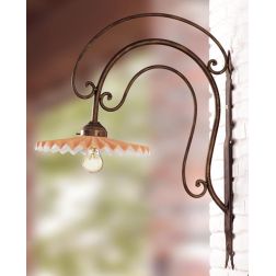 2026.4 LAMPADA DA PARETE IN FERRO BATTUTO CON DIFFUSORE PLISSETTATO IN TERRACOTTA NATURALE MADE IN ITALY CRISTALENSI CERAMICA -