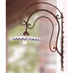 2026.1 LAMPADA DA PARETE IN FERRO BATTUTO CON DIFFUSORE PLISSETTATO IN TERRACOTTA BIANCA DECORATA MADE IN ITALY CRISTALENSI CERA