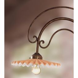 2026.4 LAMPADA DA PARETE IN FERRO BATTUTO CON DIFFUSORE PLISSETTATO IN TERRACOTTA NATURALE MADE IN ITALY CRISTALENSI CERAMICA - 2